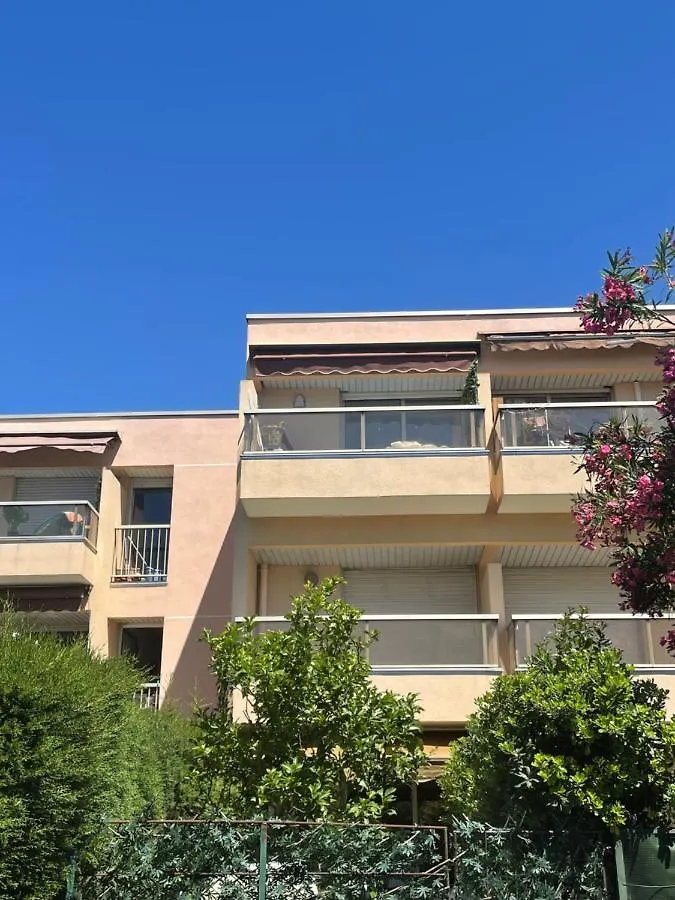 Daire Appartement De Charme A 2 Min De La Plage Vallauris